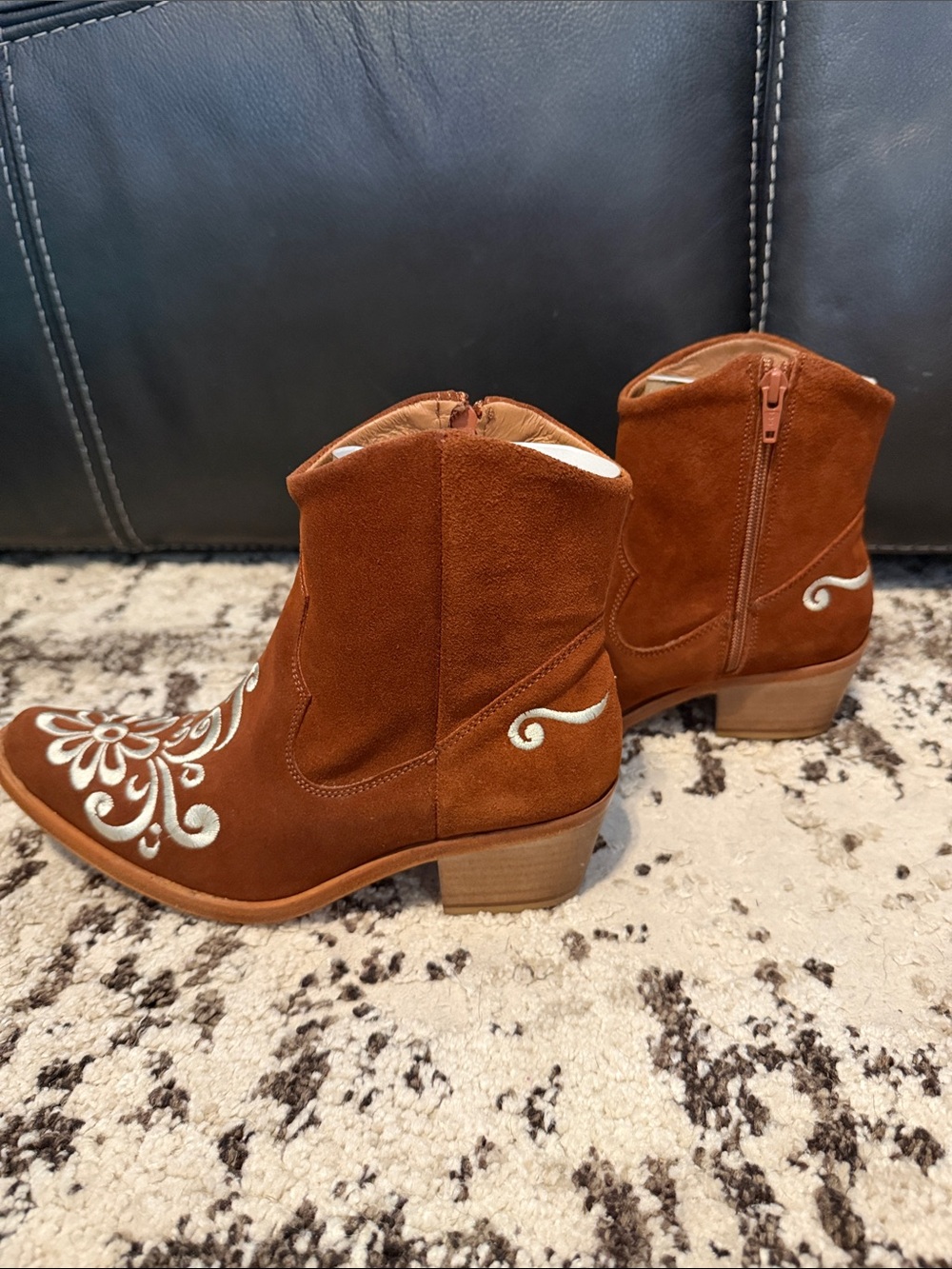 Agave Sky Women's Cowgirl Brown Suede Ankle Boots with Creme Embroidery - Picture 5 of 6